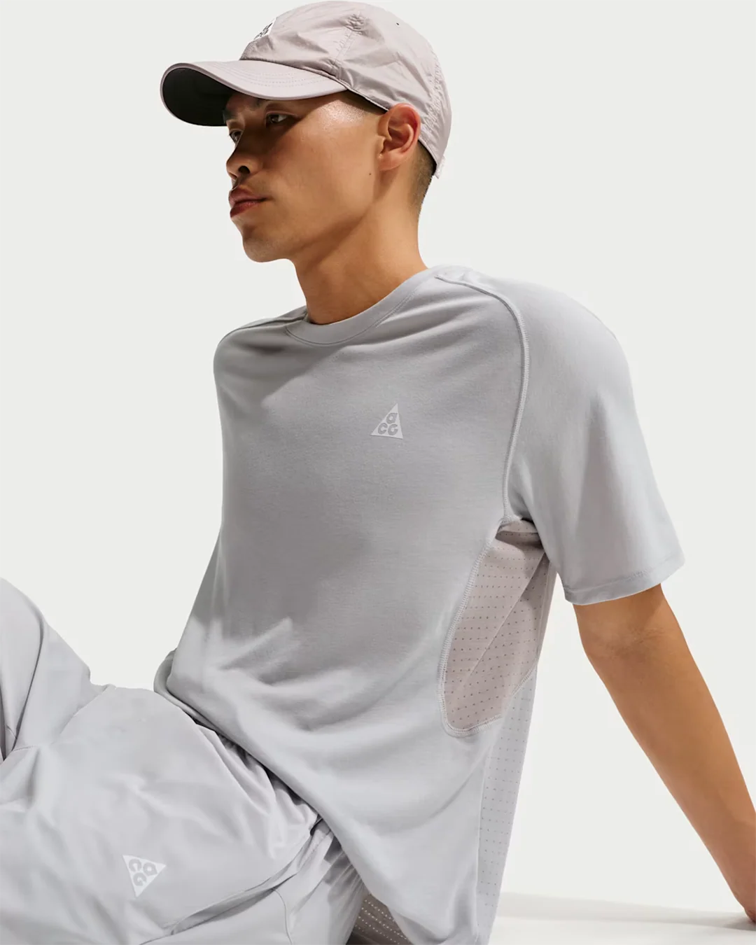 Men's Nike ACG "Solar Chase" Dri-FIT ADV Trail Running Top - Image 4