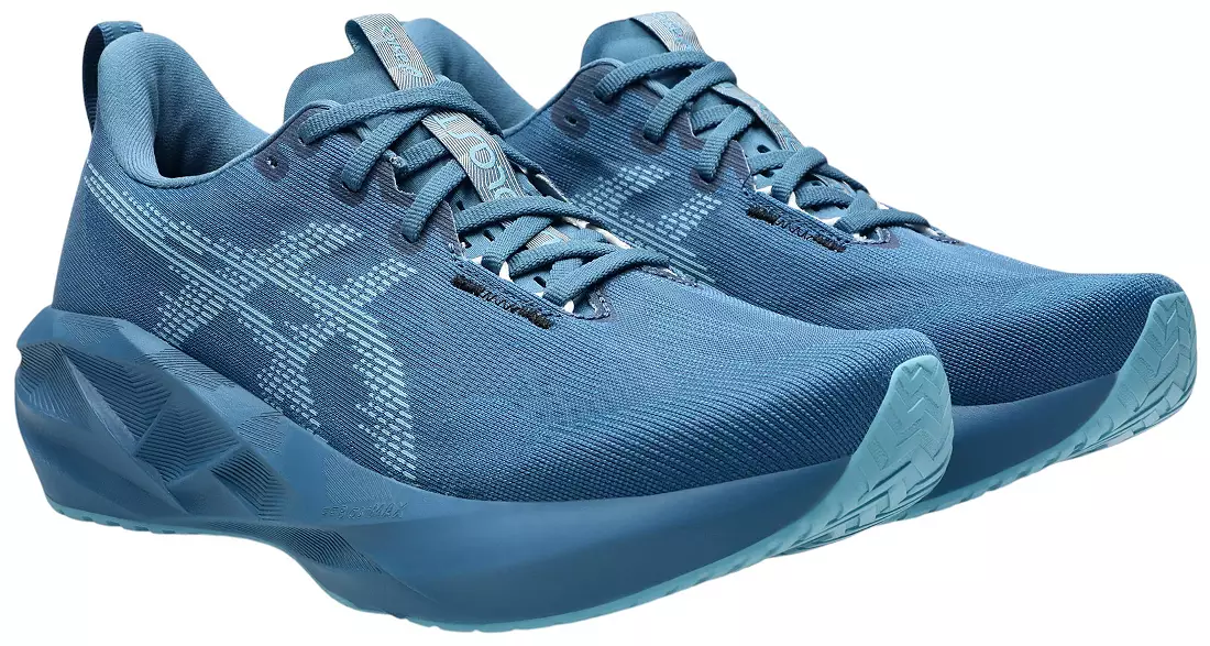 Men's Novablast 5 - Image 6