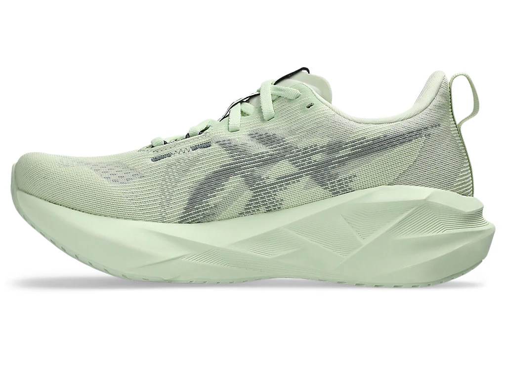 Women’s Novablast 5 - Image 4