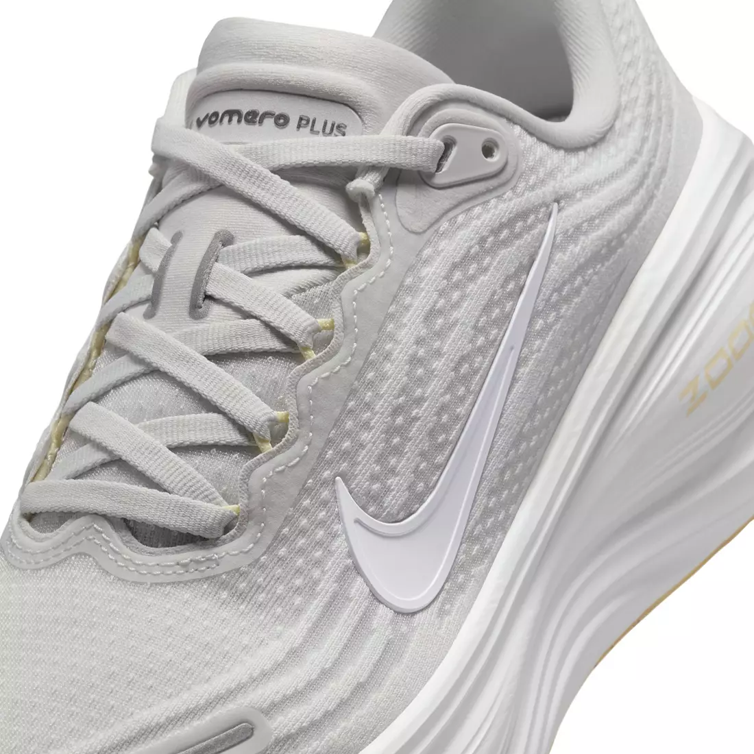 Women's Vomero Plus - Image 2